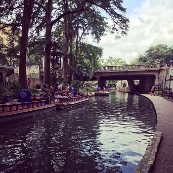 san-antonio-riverwalk_20160629-175636_1.jpg